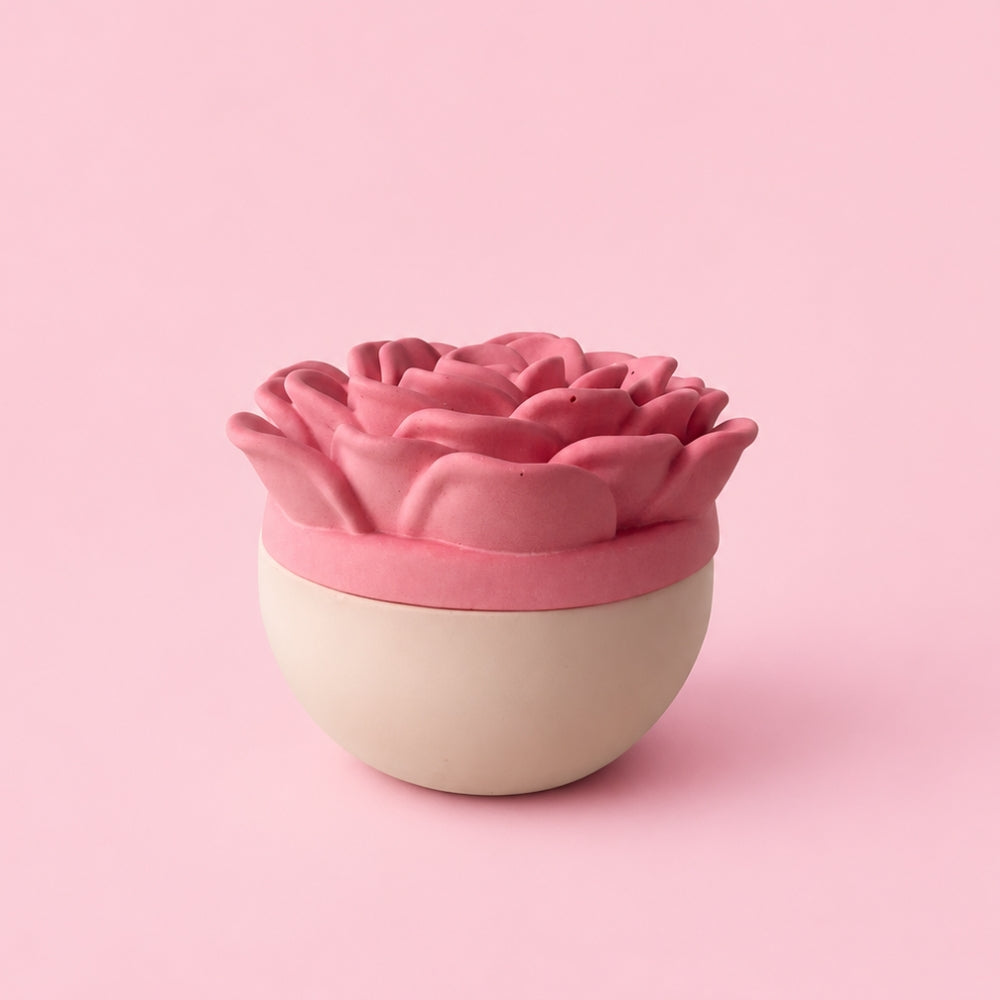 The Quiet Bloom Candle
